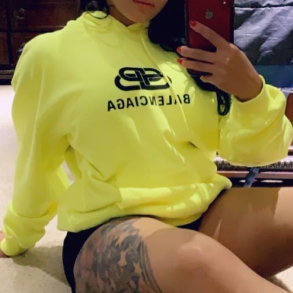 Balenciaga hoodie - Picture 2 of 4